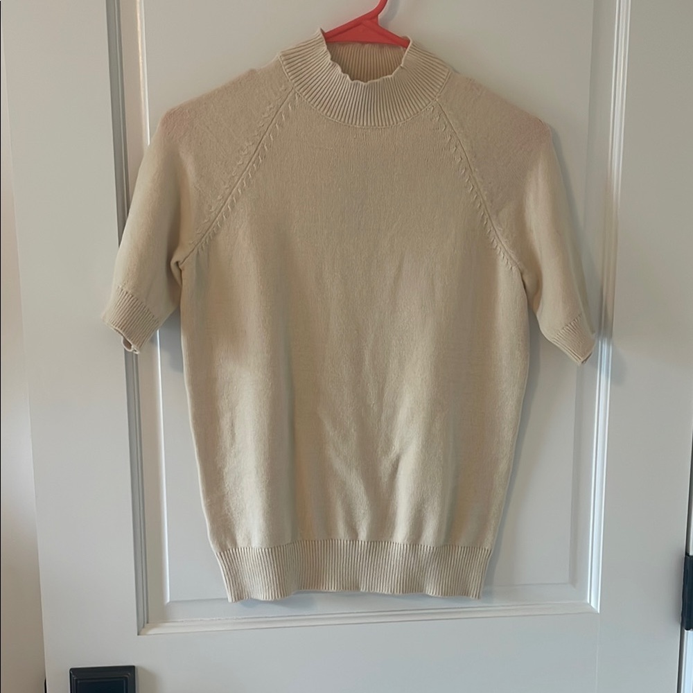 Ann Taylor Women’s Top NWT